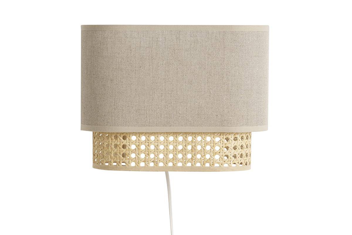 Applique murale en lin beige et cannage de rotin naturel, vue de face.