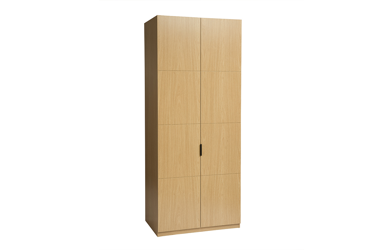 Armoire en bois finition ch�ne avec deux portes et poign�es noires, vue de trois quarts.