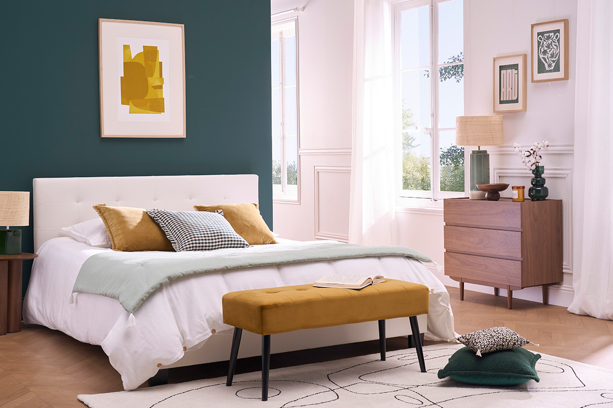 Banc design capitonn� en tissu velours bronze et m�tal noir L96 cm GUESTA