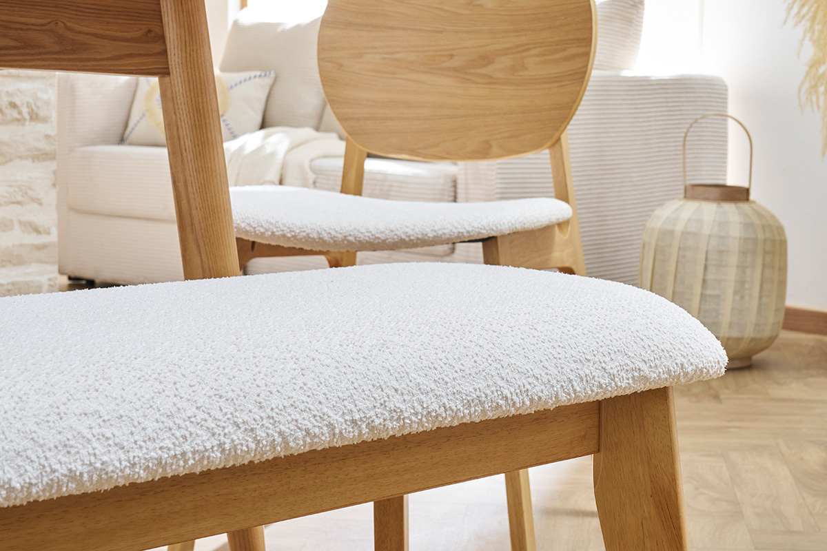 Banc scandinave en tissu effet laine boucl�e blanc et bois clair L92 cm ELION