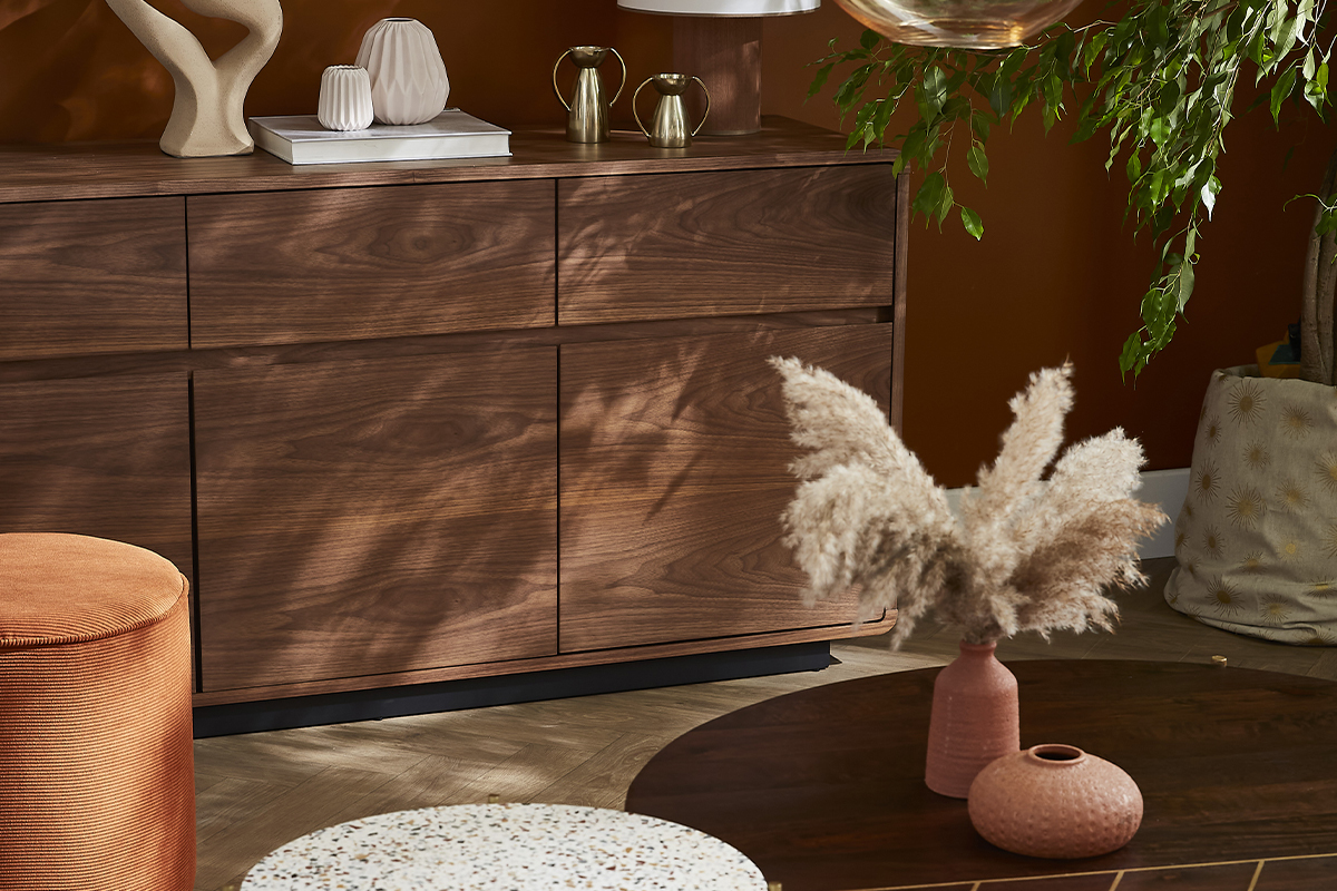 Buffet design en bois fonc� noyer 3 portes 3 tiroirs L160 cm JAKO