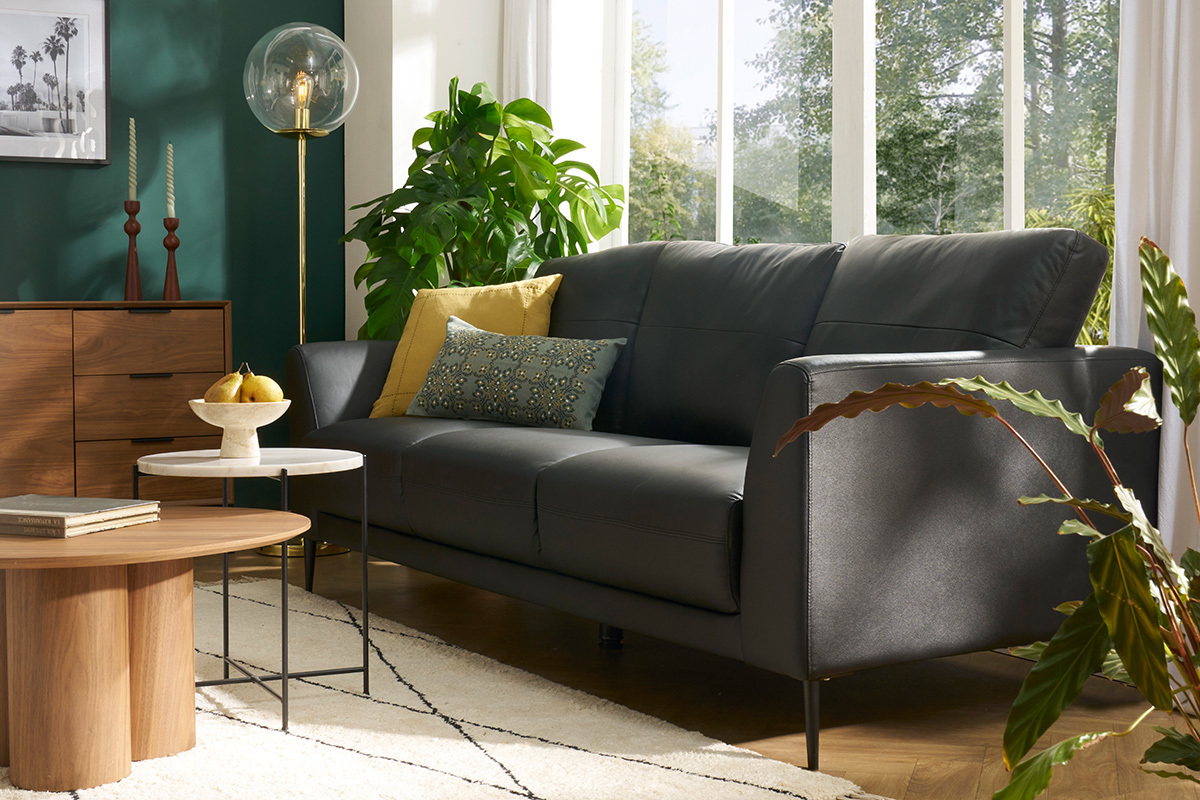 Canap� 3 places cuir noir et m�tal noir JOPLIN
