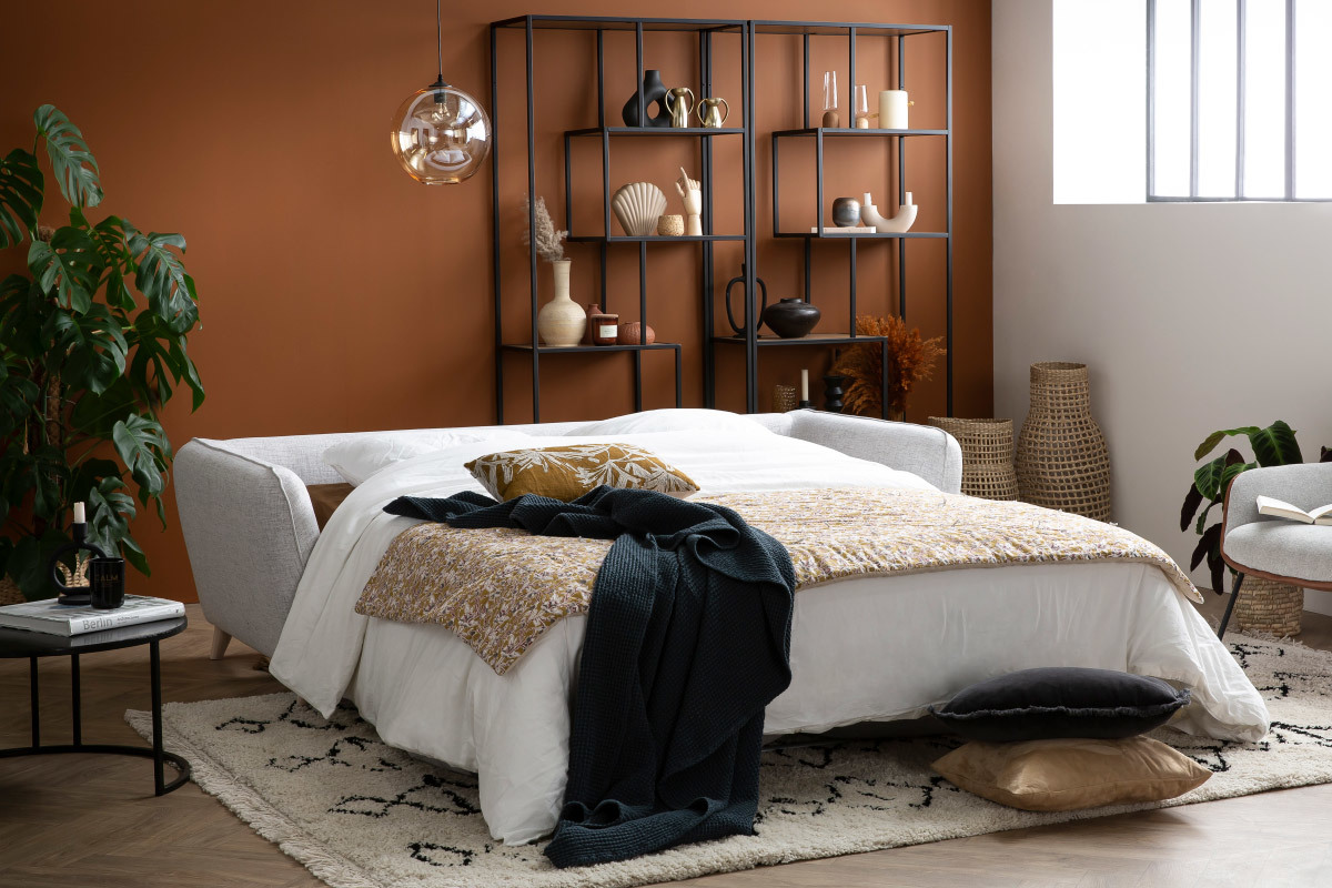 Canap� convertible scandinave 3 places en tissu gris clair chin� et bois clair avec matelas 10 cm CREEP