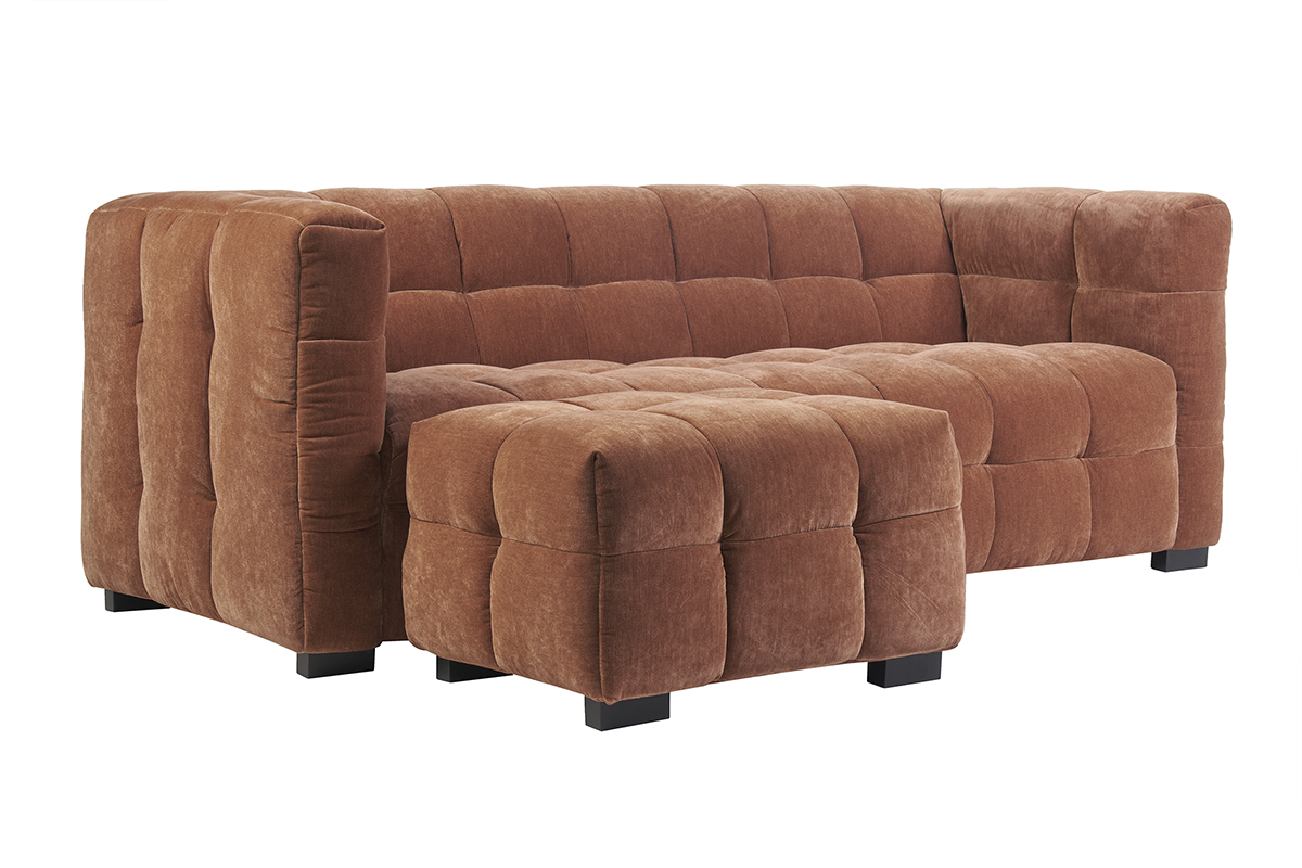 Canap� design 3 places et repose-pieds en tissu effet velours terre br�l�e CORTO