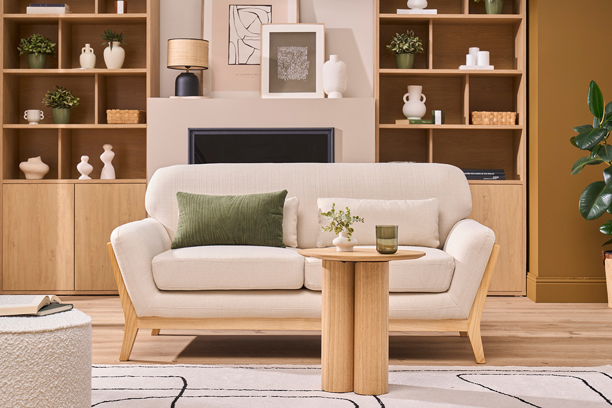 Canap� scandinave 2 places en tissu beige et bois clair YOKO