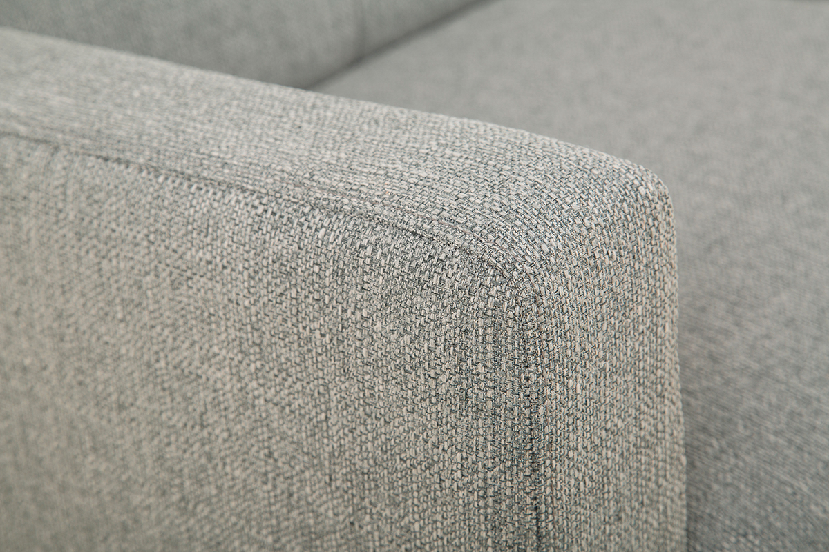Vue rapproch�e du tissu gris du canap� scandinave MOON.
