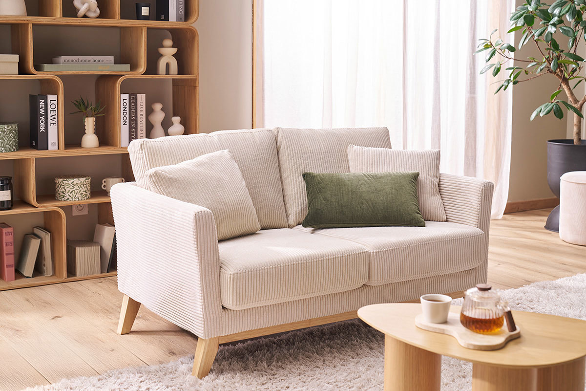Canap� scandinave d�houssable 2 places en tissu velours c�tel� beige et bois clair OSLO