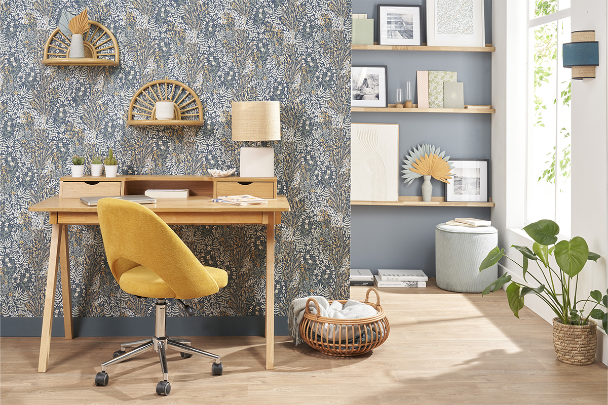 Chaise de bureau � roulettes en tissu effet velours textur� jaune moutarde et acier chrom� COSETTE