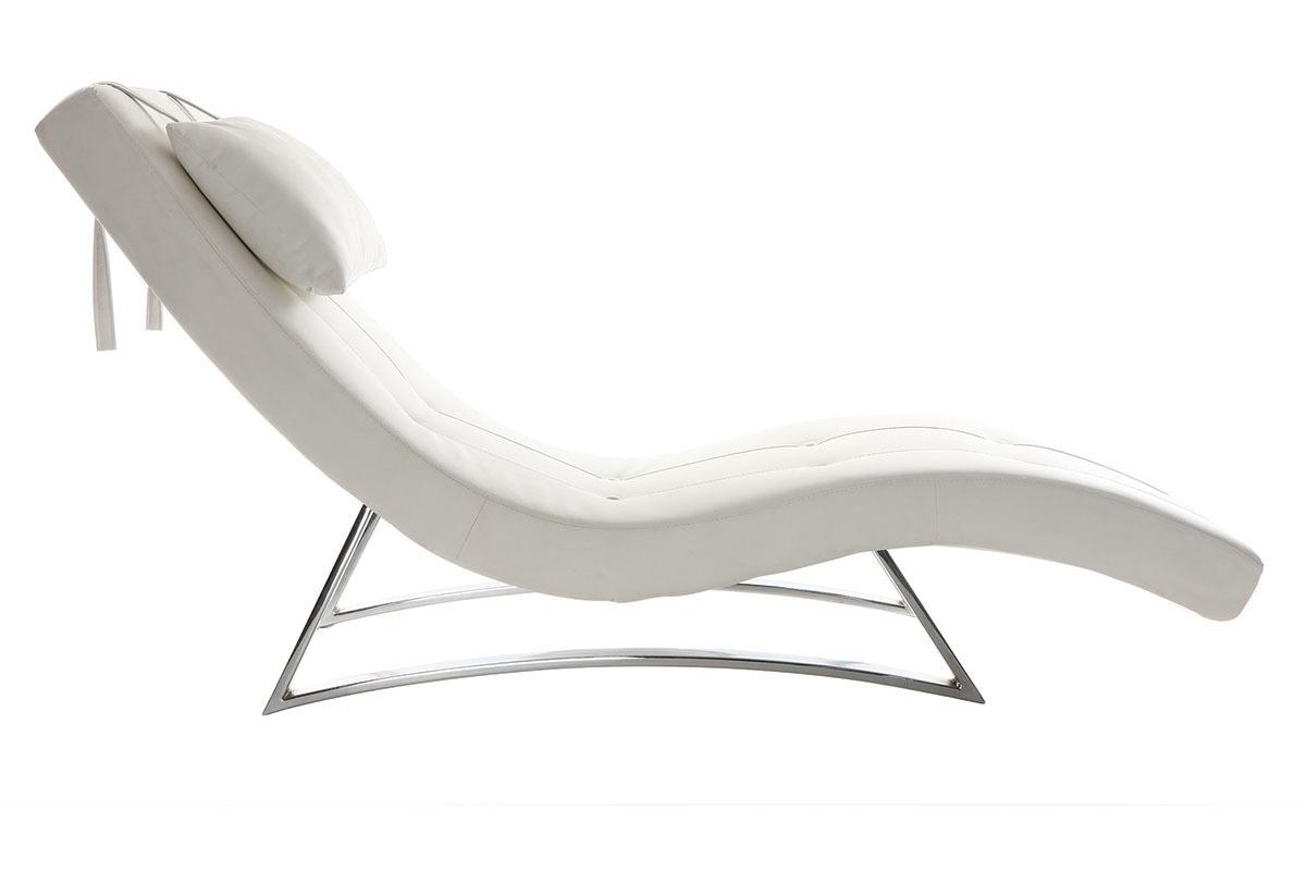 Chaise longue design en blanc avec coussin repose-t�te, vue de profil, sur pi�tement en acier chrom�.
