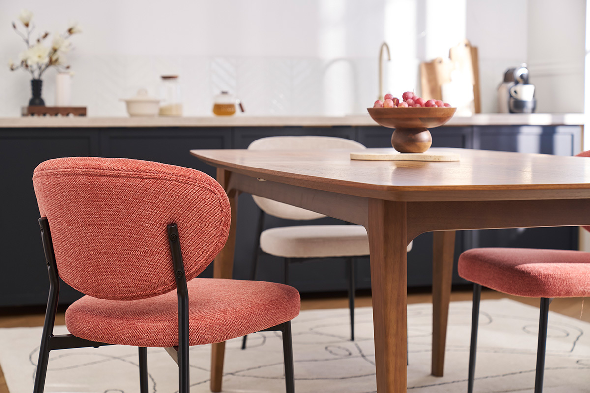 Chaises en tissu effet velours textur� terracotta et m�tal noir (lot de 2) BREKA