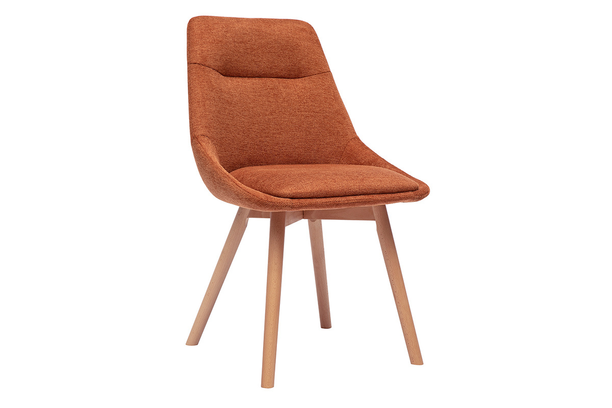 Chaise en tissu effet velours terre br�l�e et bois clair, vue de 3/4.
