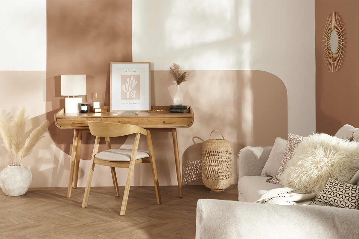 Chaises scandinaves empilables en bois clair ch�ne et tissu beige (lot de 2) LOVA
