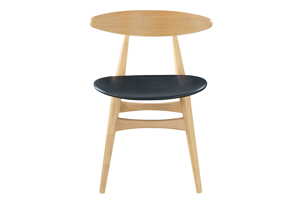 Chaise scandinave en bois clair et assise noire, vue de face.