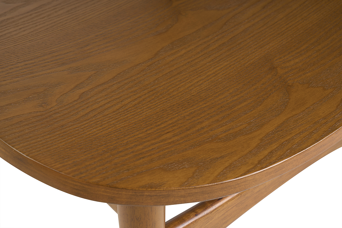 Vue rapproch�e du plateau en bois fonc� d'une chaise scandinave WALFORD