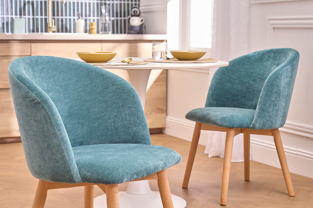 Chaises scandinaves en tissu effet velours bleu canard et bois clair massif (lot de 2) VANITY