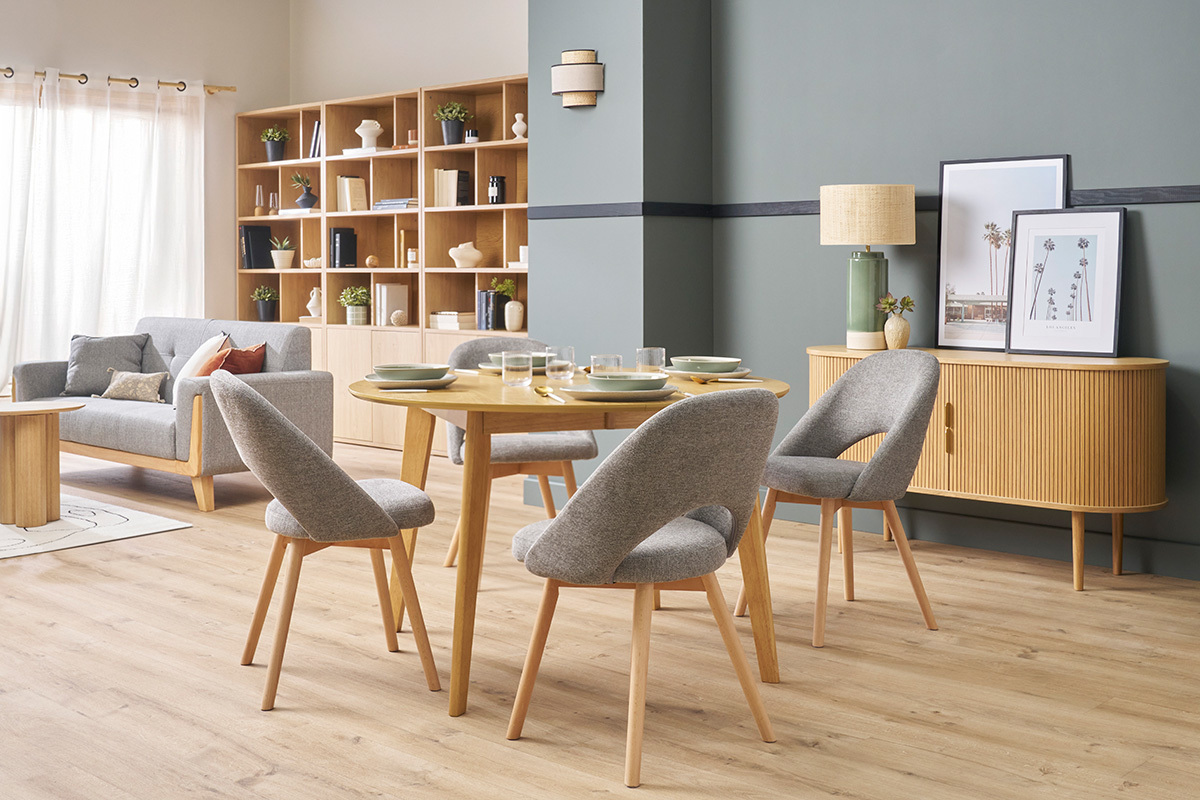 Chaises scandinaves en tissu effet velours textur� gris et bois clair (lot de 2) COSETTE