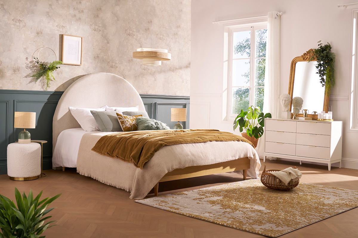 Commode blanche mat et m�tal dor� 6 tiroirs L120 cm GIANA