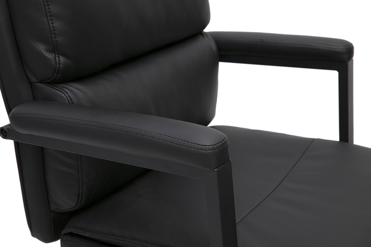 Fauteuil de bureau � roulettes noir SAEL, vue rapproch�e du dossier et accoudoirs