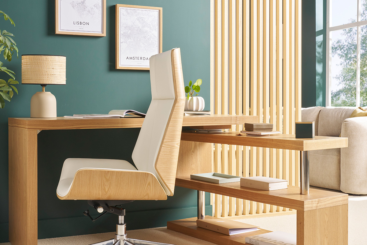 Fauteuil de bureau de direction design blanc, bois clair et acier chrom� CURVED