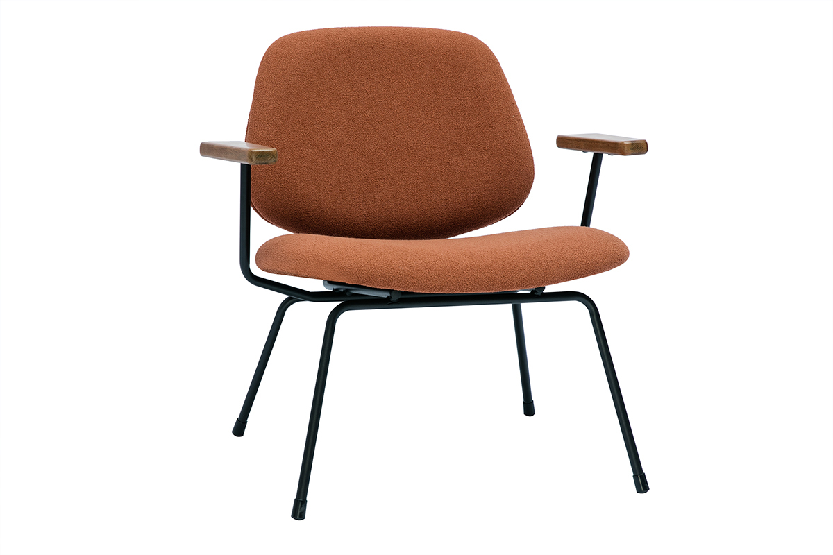 Fauteuil design en tissu effet laine boucl�e terre br�l�e, m�tal noir et bois fonc� BARNET