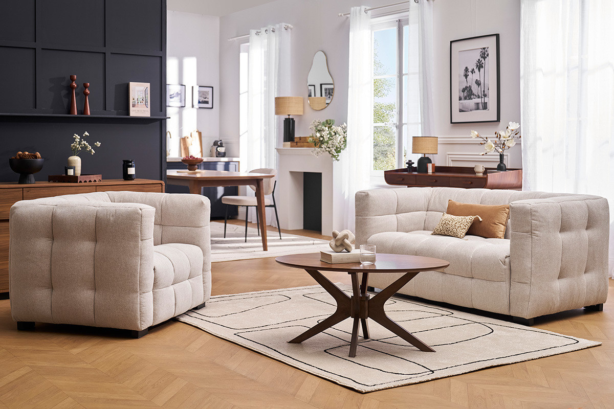 Fauteuil design en tissu effet velours textur� beige CORTO