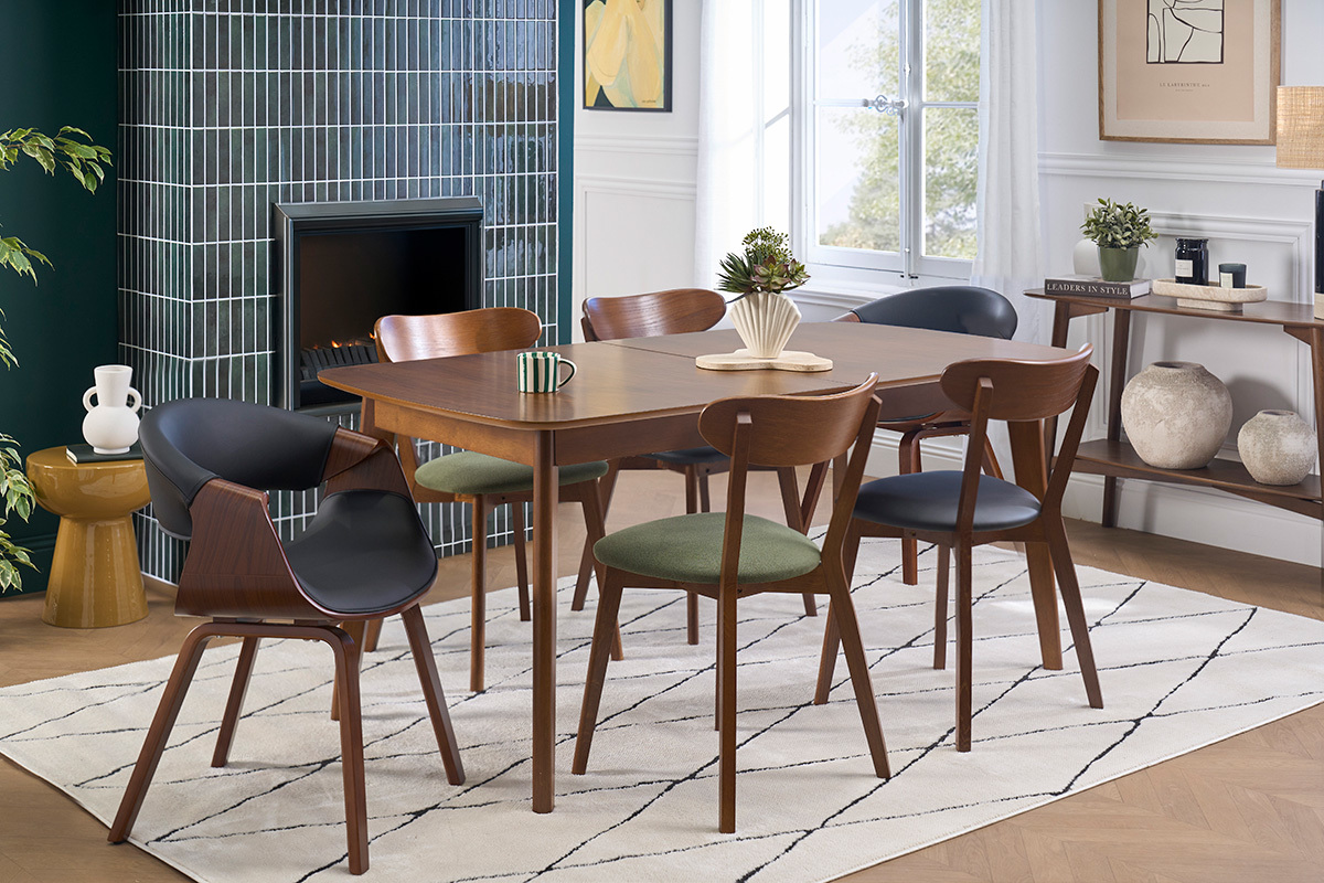 Fauteuil design noir et bois fonc� noyer ARAMIS