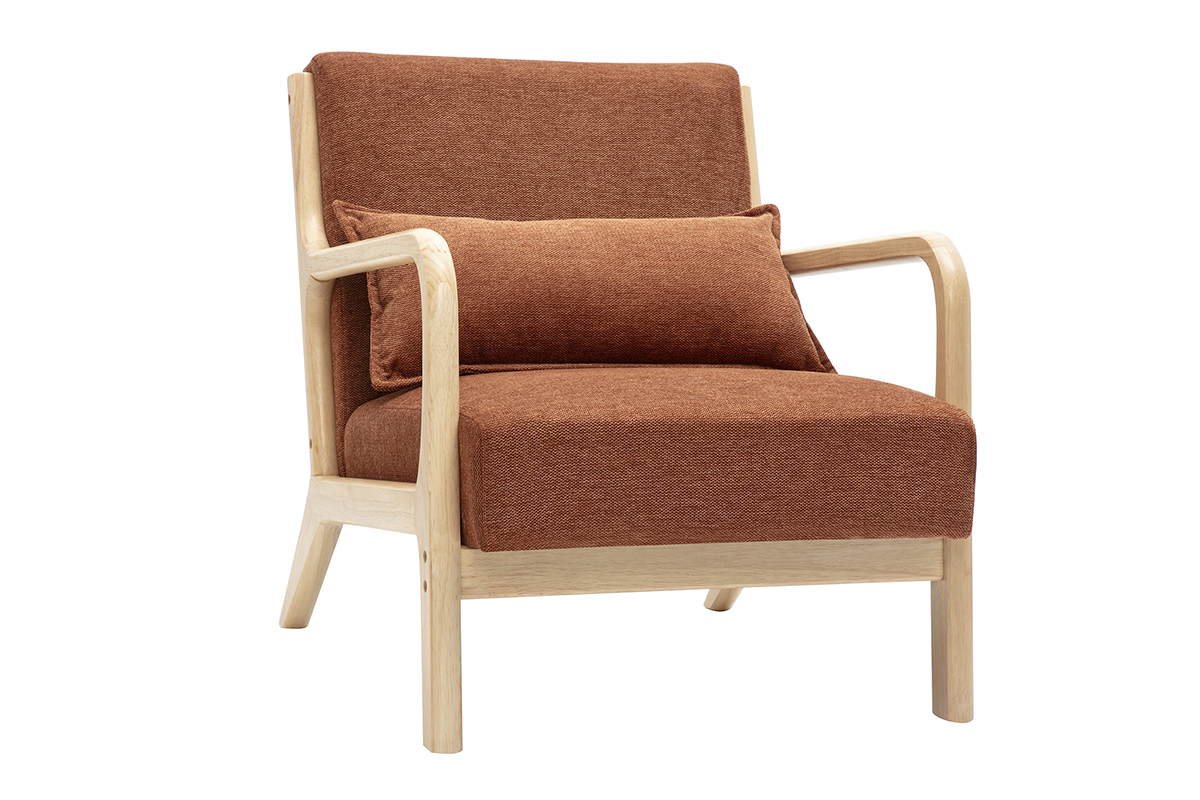 Fauteuil scandinave en tissu terre br�l�e et bois clair, vue de trois quarts.