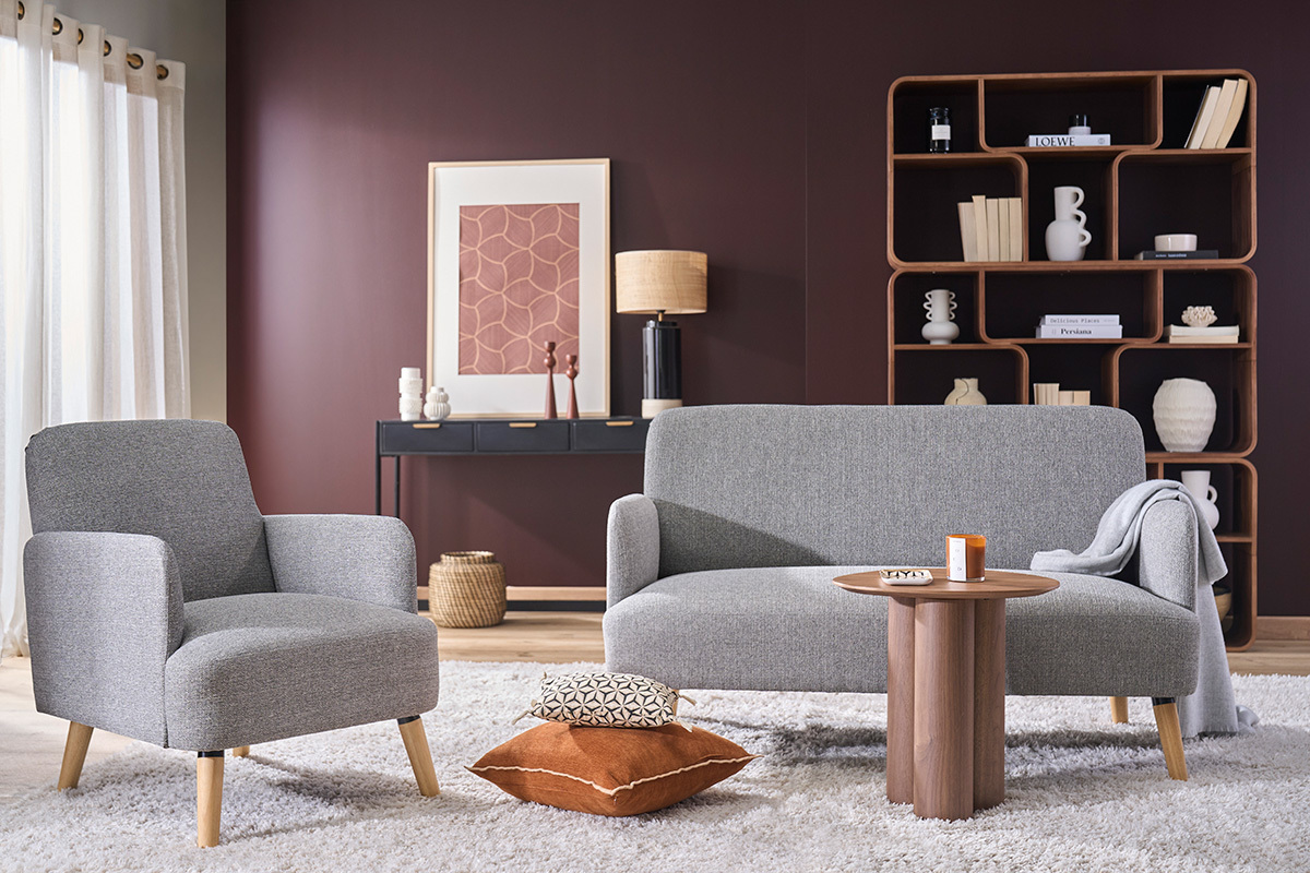 Fauteuil scandinave en tissu effet velours textur� gris fonc� et bois clair ISKO