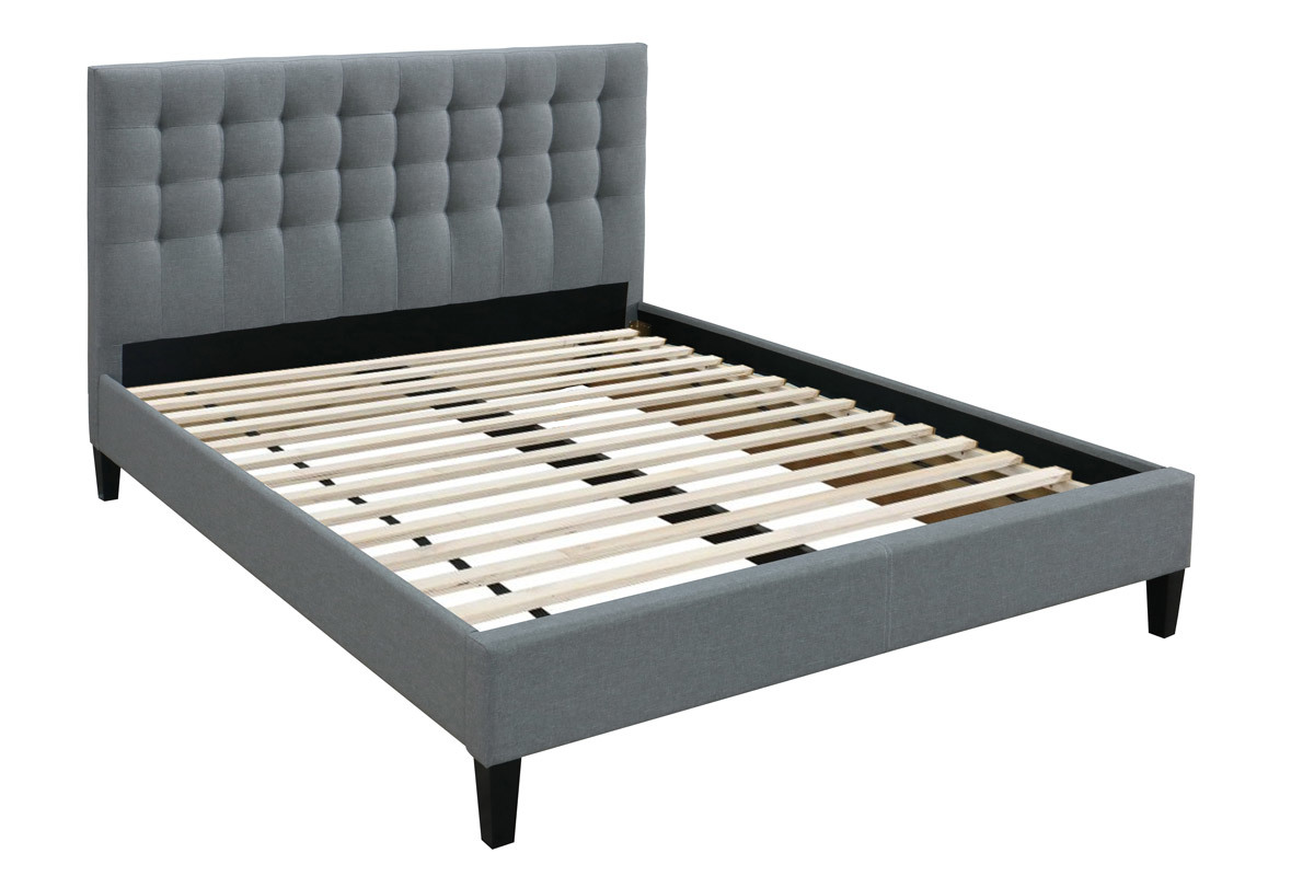 Lit 2 places 160x200 en tissu gris clair capitonn� DANAE