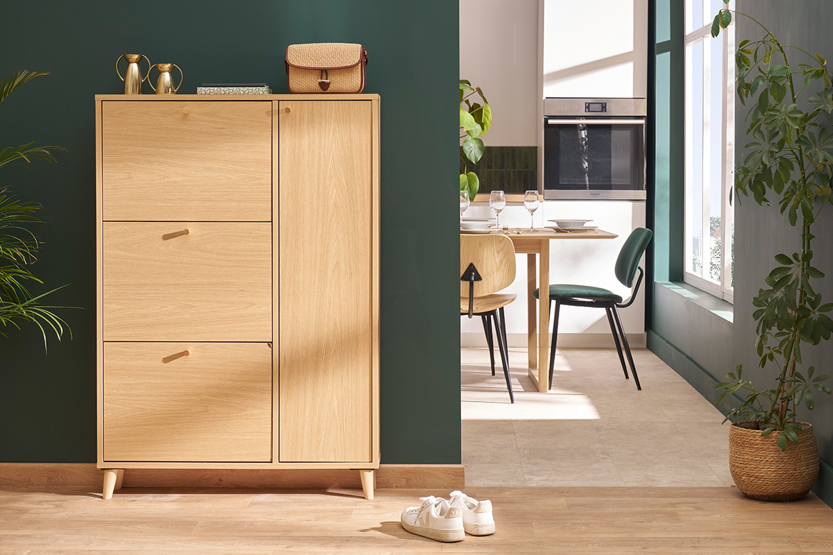 Meuble � chaussures finition bois clair ch�ne et m�tal dor� L90 cm SILVESTRE