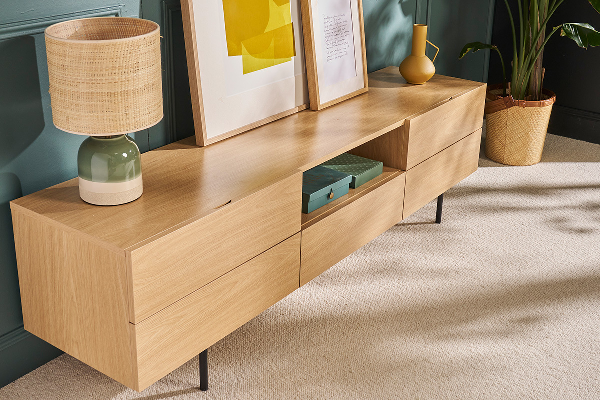 Meuble TV design avec rangements finition bois clair ch�ne et m�tal noir L180 cm ALASKA