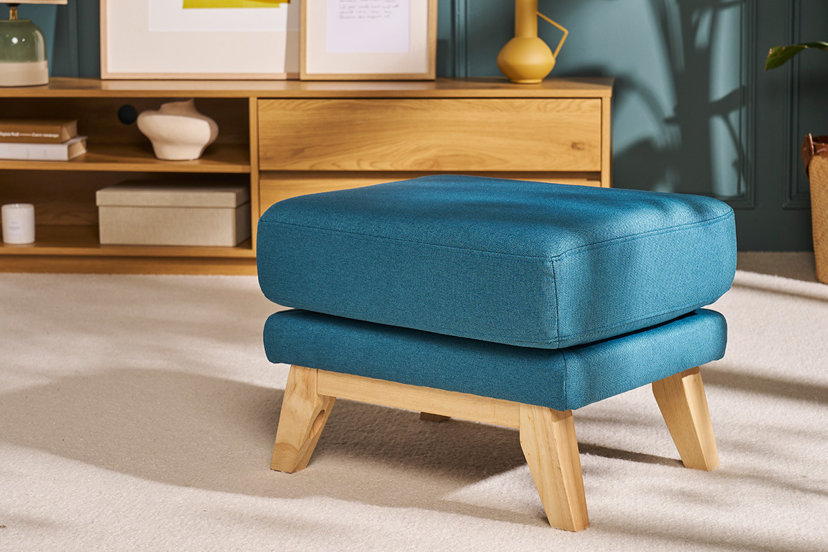 Pouf repose-pieds d�houssable scandinave en tissu bleu canard et bois clair OSLO