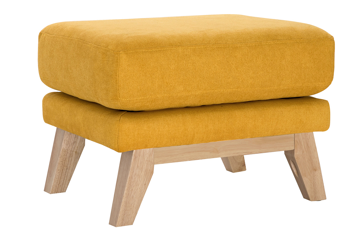 Pouf scandinave jaune moutarde en velours avec pieds en bois, vue de 3/4 c�t�.