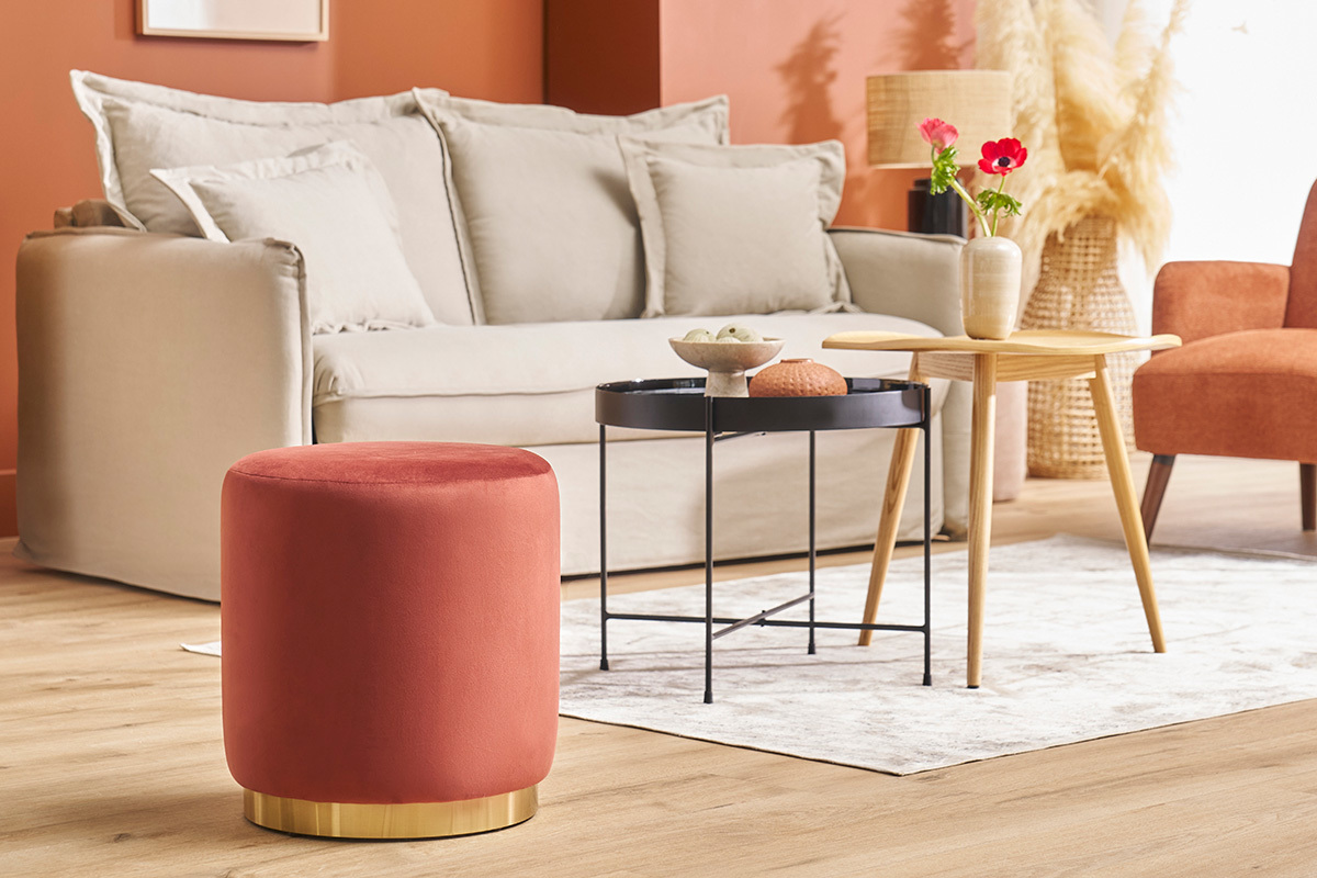 Pouf rond en velours rouge tomette et m�tal dor� D40 cm AMAYA
