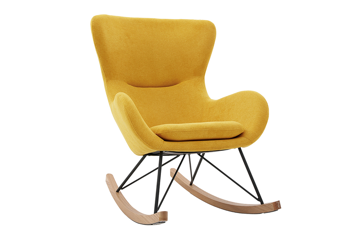 Rocking chair scandinave en tissu velours jaune moutarde, m�tal noir et bois clair, vue de 3/4.