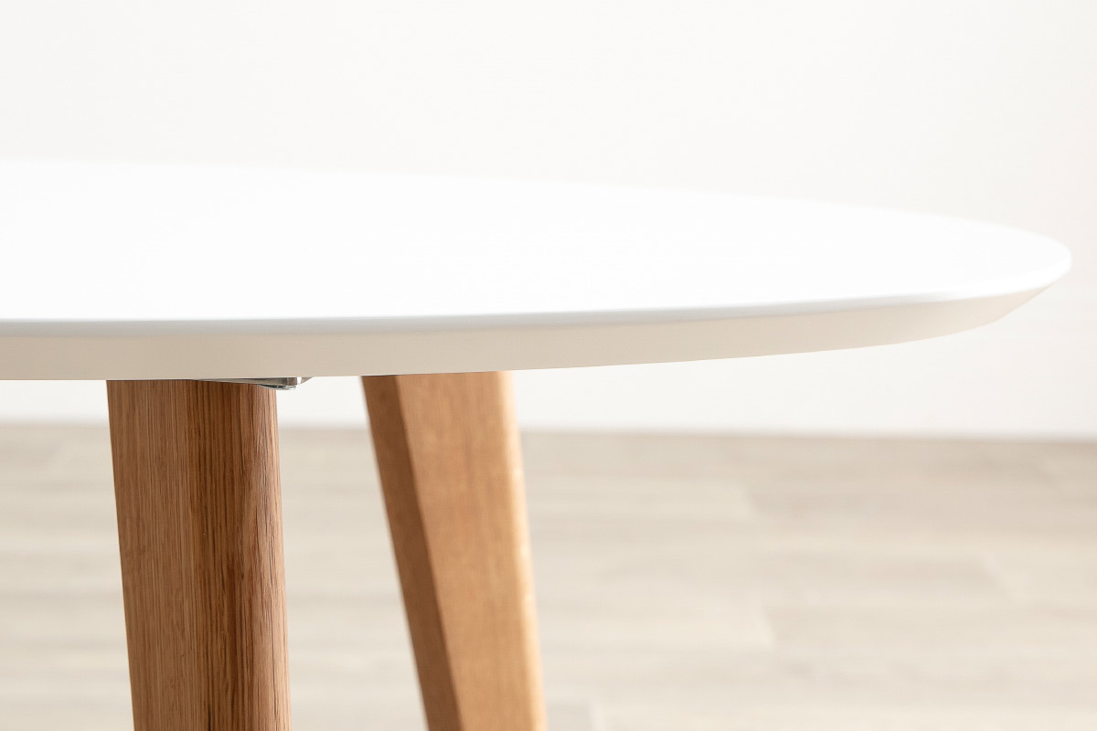 Table basse ovale scandinave blanc et bois clair ch�ne L120 cm EKKA