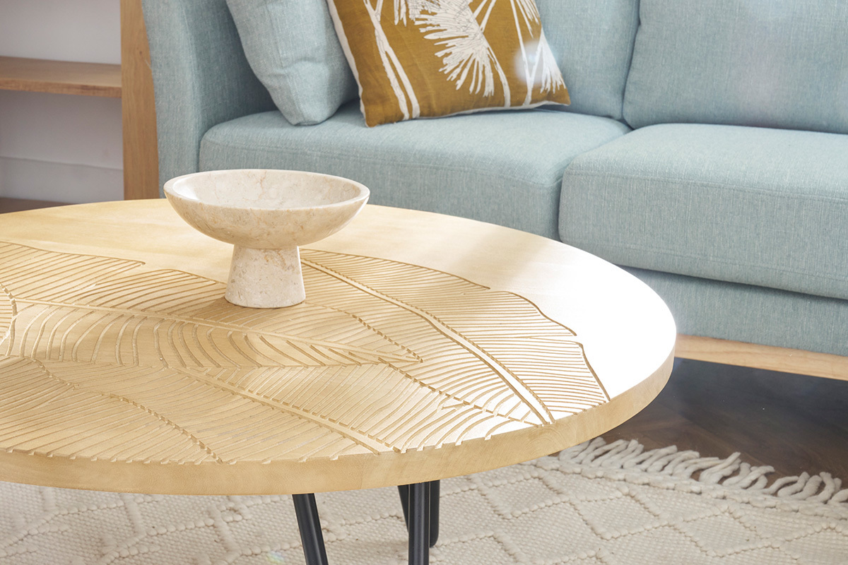 Table basse ronde grav�e bois manguier massif et m�tal noir D80 cm VIBES
