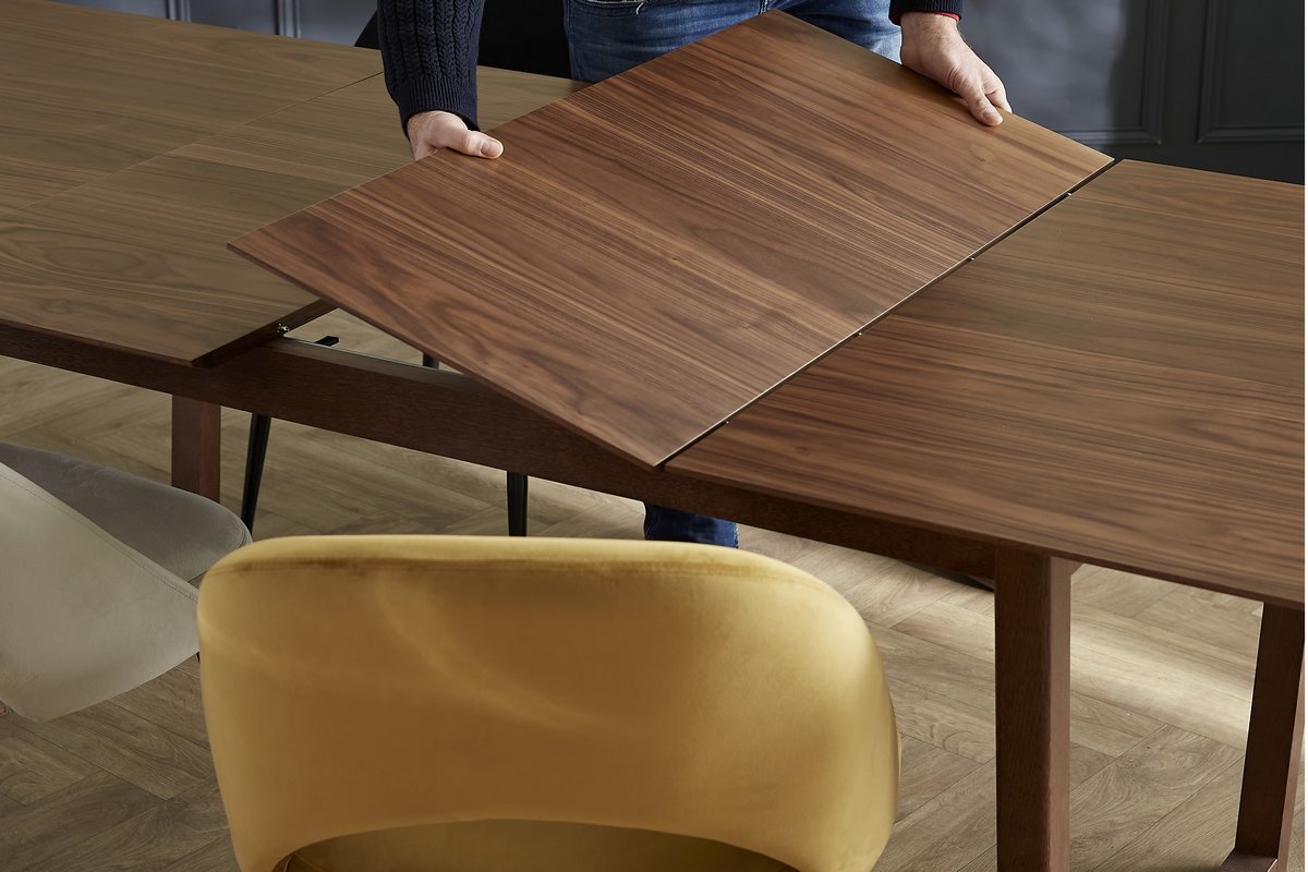 Table extensible rallonges int�gr�es rectangulaire en bois fonc� noyer L160-240 cm LAHO