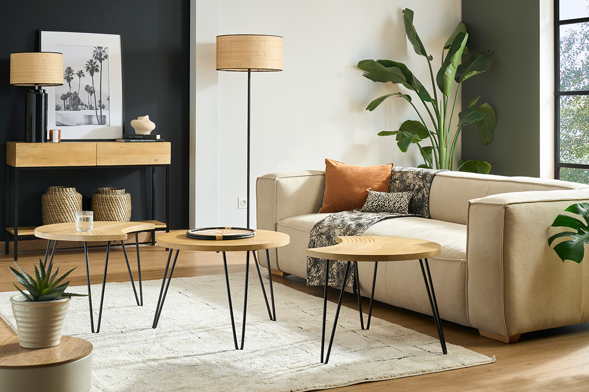 Tables basses gigognes grav�es bois manguier massif et m�tal noir (lot de 3) VIBES