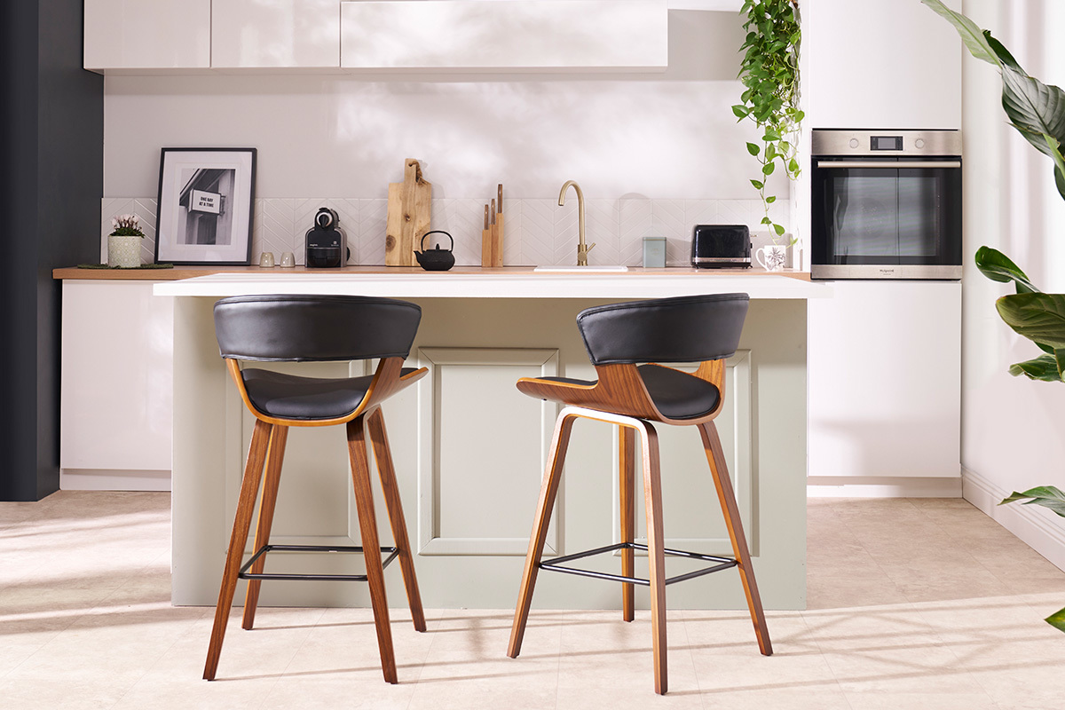 Tabouret de bar design noir et bois fonc� H65 cm SYRAH