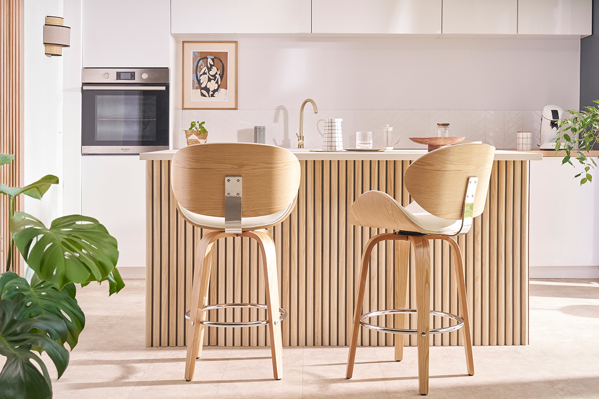Tabouret de bar pivotant noir et bois fonc� 65 cm WALNUT