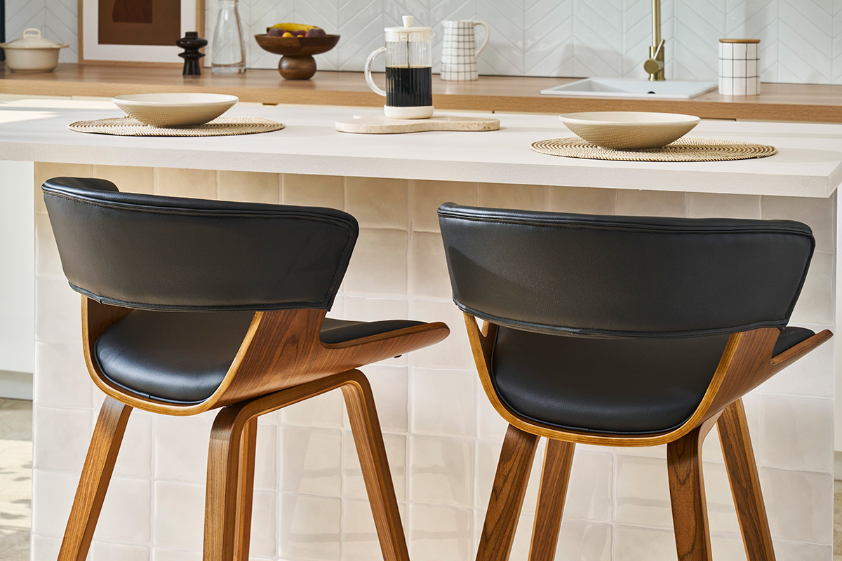Tabourets de bar design noir et bois fonc� H65 cm (lot de 2) SYRAH