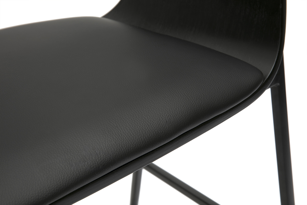 Zoom mati�re tabouret de bar noir polyur�thane