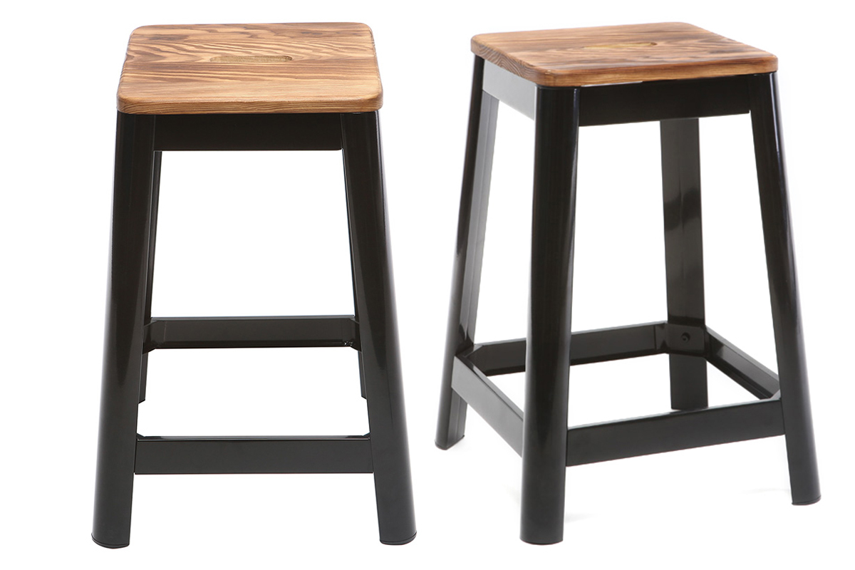 Tabourets de bar industriels en m�tal noir et bois H65 cm (lot de 2) NICK