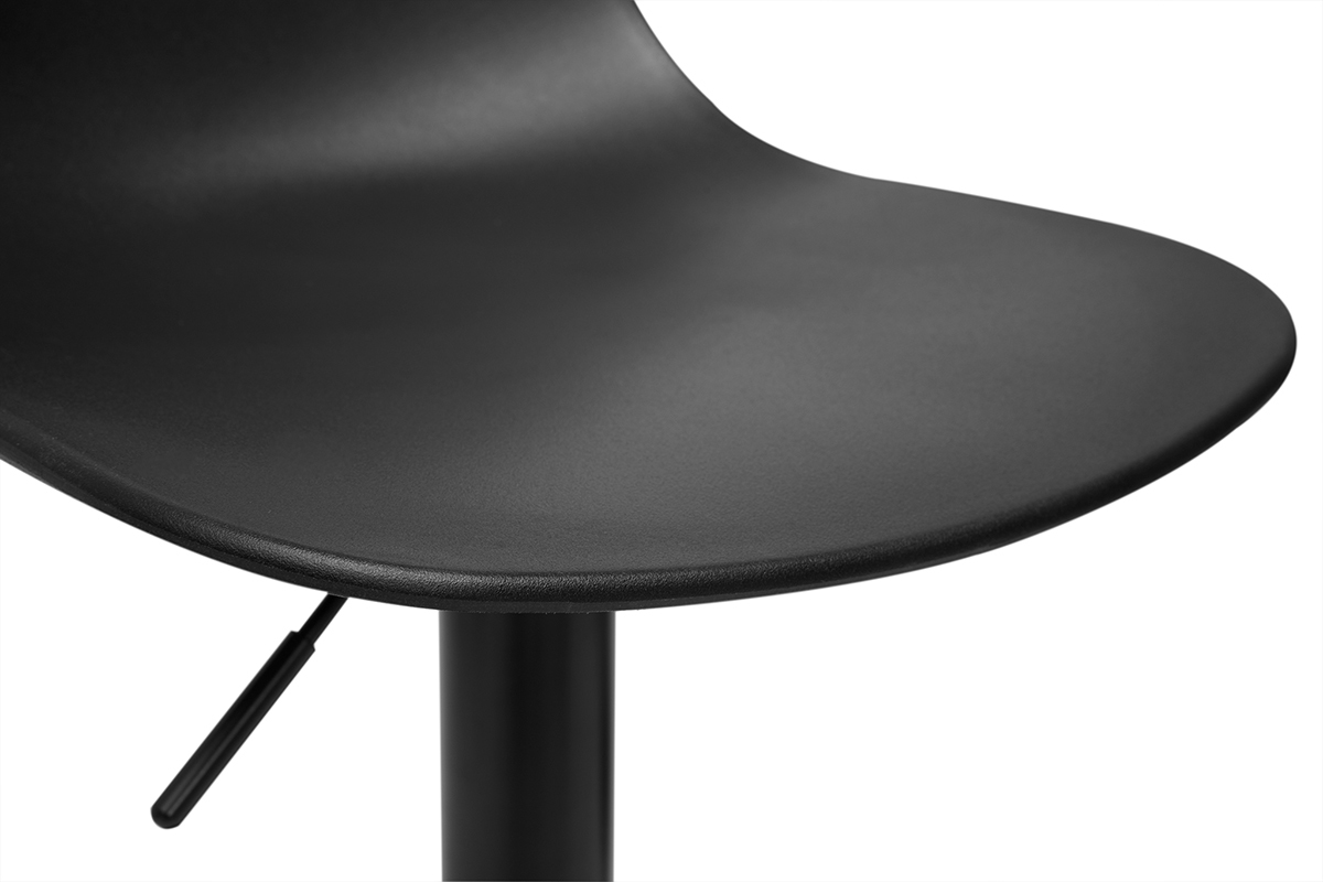 Zoom sur assise tabouret noir KELLY, en polypropyl�ne.