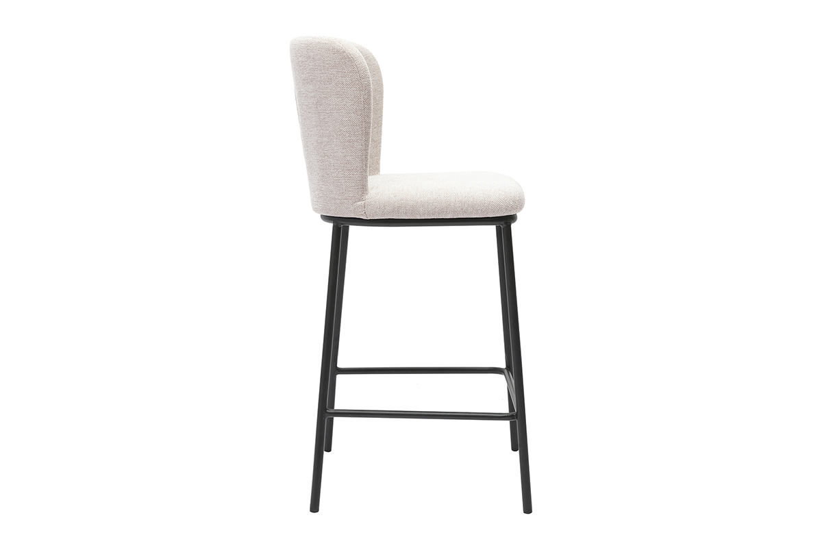 Tabouret de bar beige en tissu effet velours textur�, vue de profil, avec structure en m�tal noir.