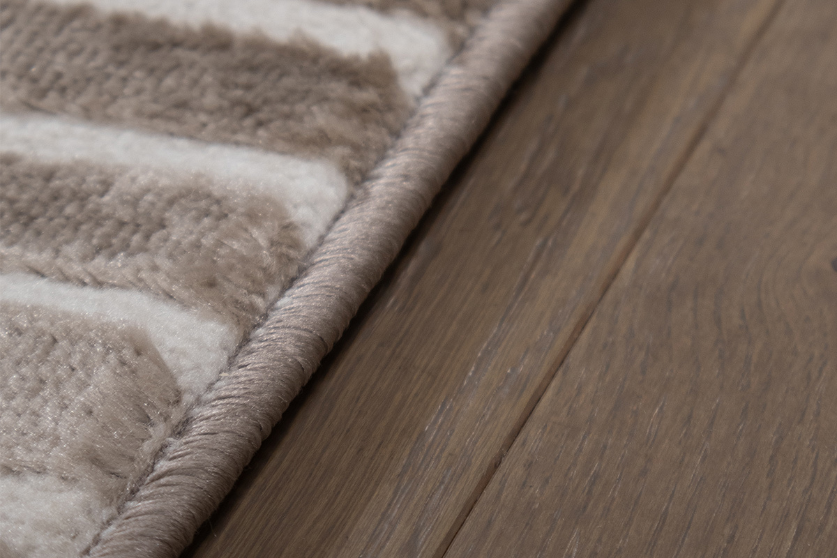 Zoom tapis graphique rectangulaire taupe 160 x 230 cm MAGNUS