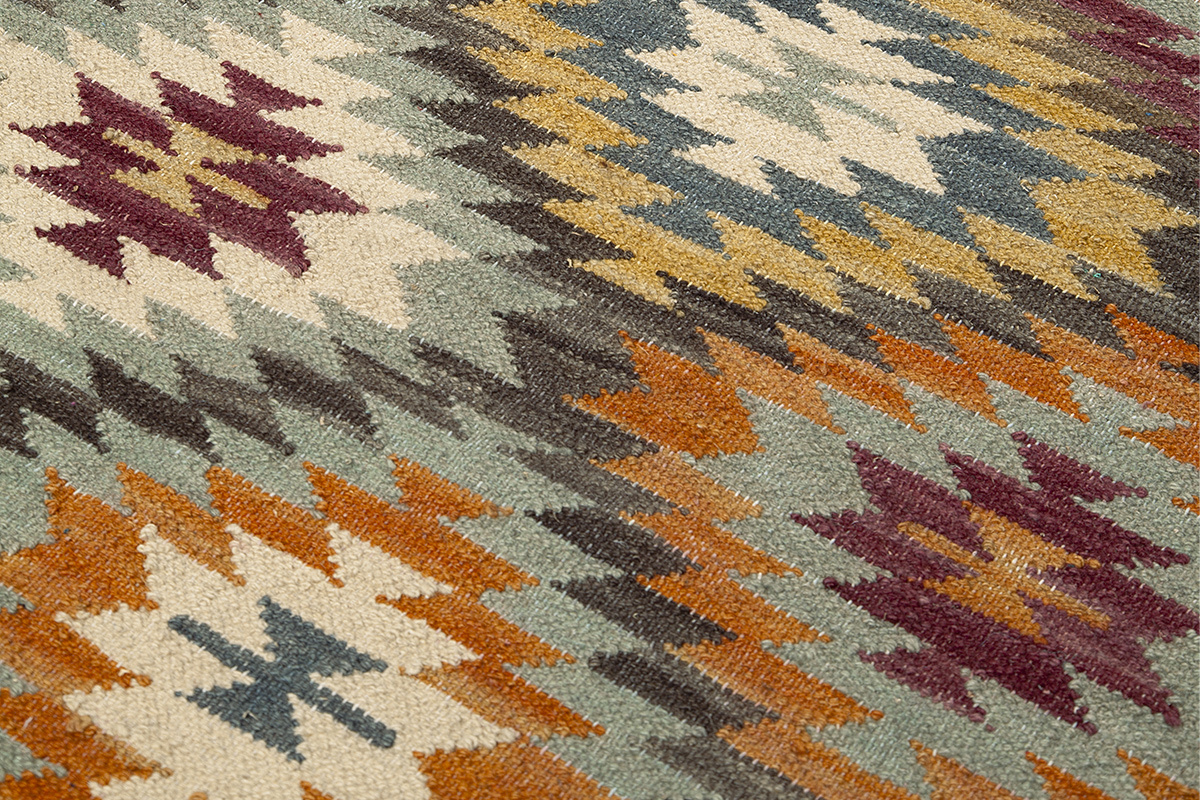 Tapis berb�re multicolore IZMIR, motifs losanges, vue en gros plan.