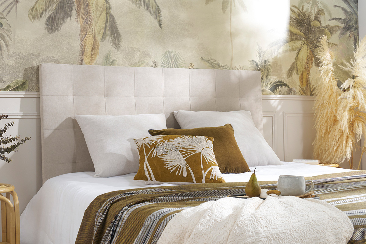 T�te de lit capitonn�e en tissu beige clair naturel L180 cm HALCIONA